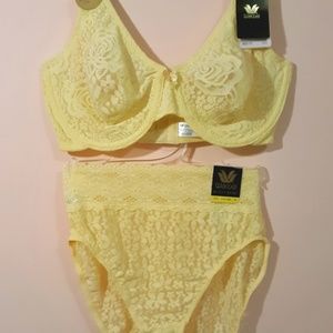 Wacoal Bra and Panty set.